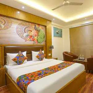 *** Hotel Fabhotel Prime Star 17 - Nr Yashobhoomi Convention Centre India