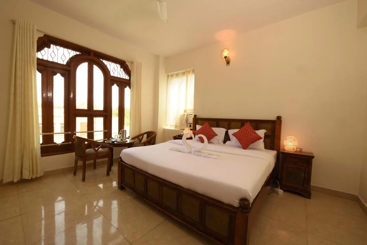 Empire Palace Hotel
