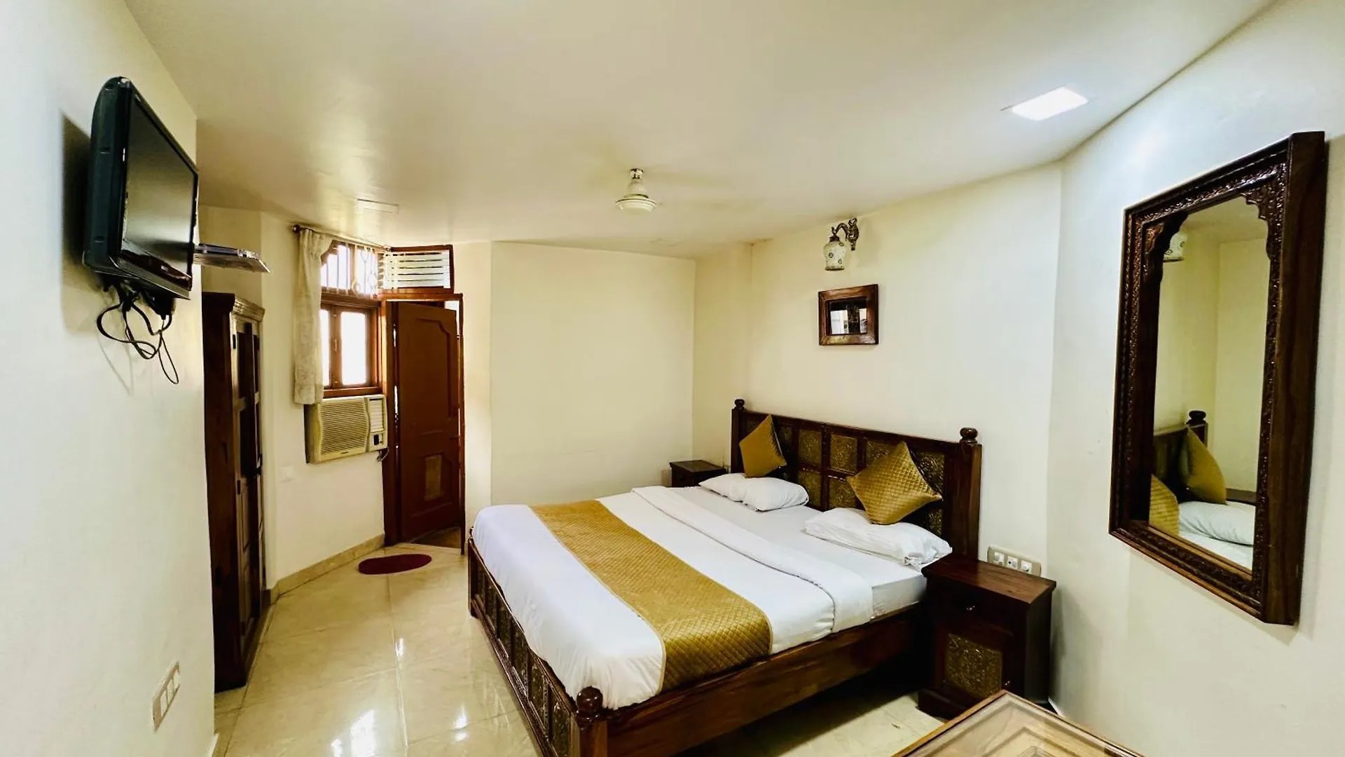 Empire Palace Hotel Udaipur
